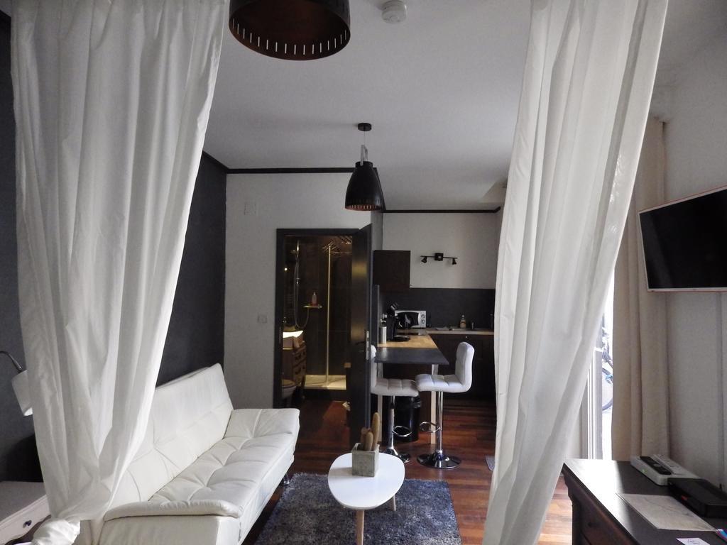 Charmant Studio A Strasbourg Apartment Exterior foto